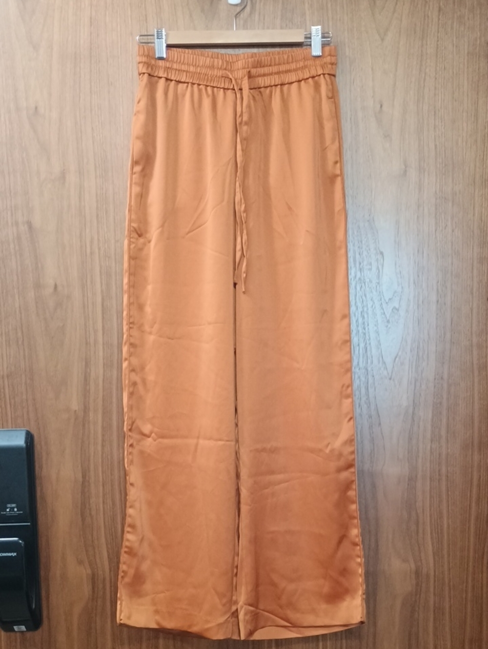 Elie Tahari Satin Pants in Pumpkin